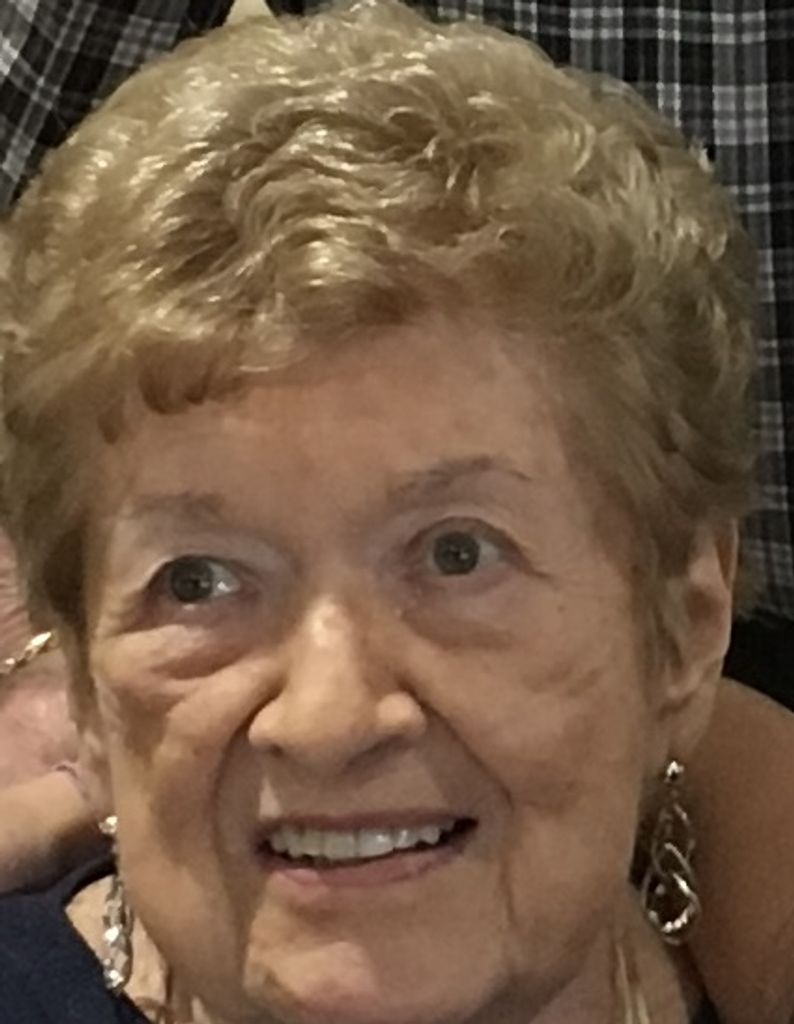 Lois E. Lagueux