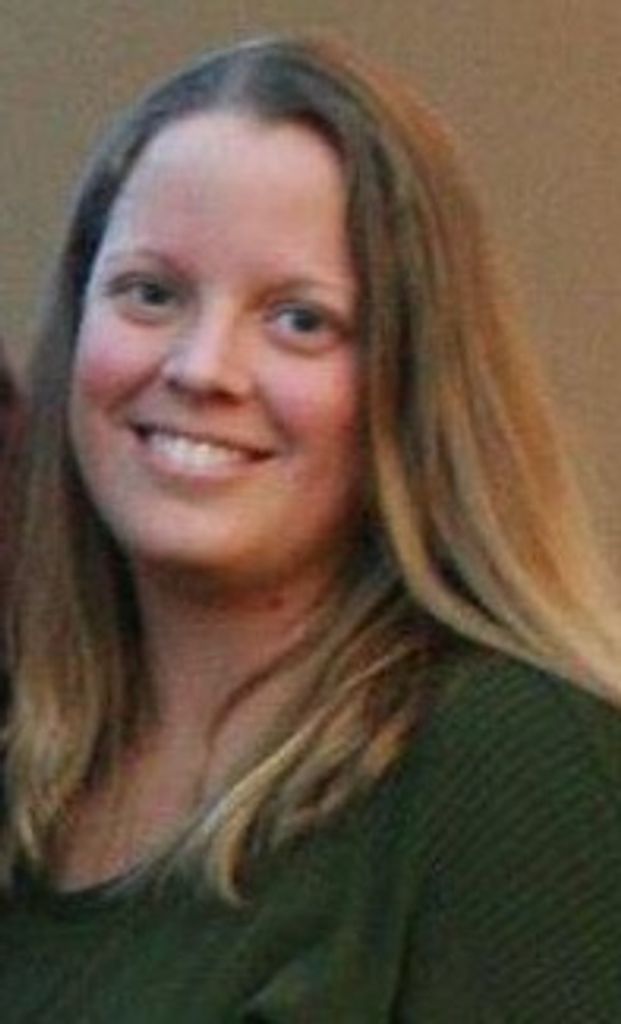 Sarah Beth (Mullins)  Behrens