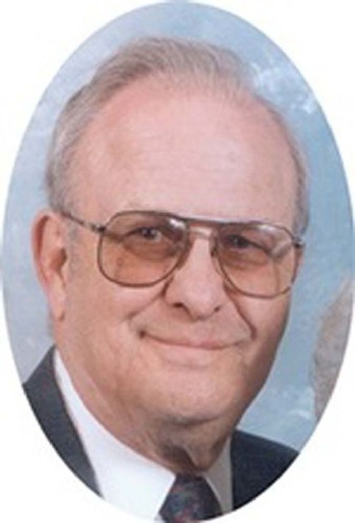 Donovan "Dode" E.  Amundson