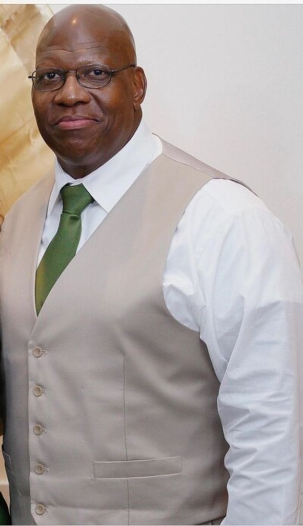 James Romal Davis, Jr. Profile Photo