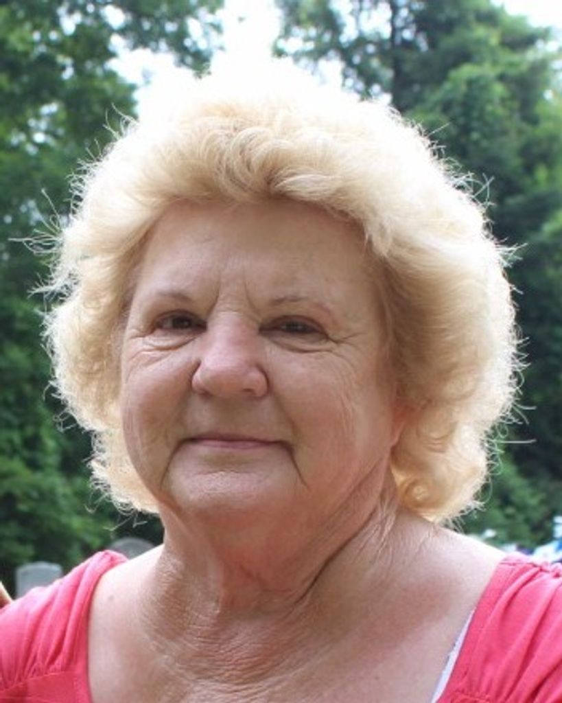 Della Hensley Profile Photo