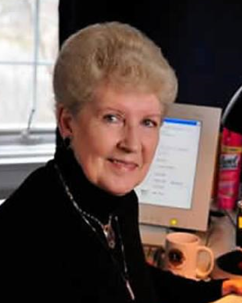 Janis Lee Hutchison Profile Photo