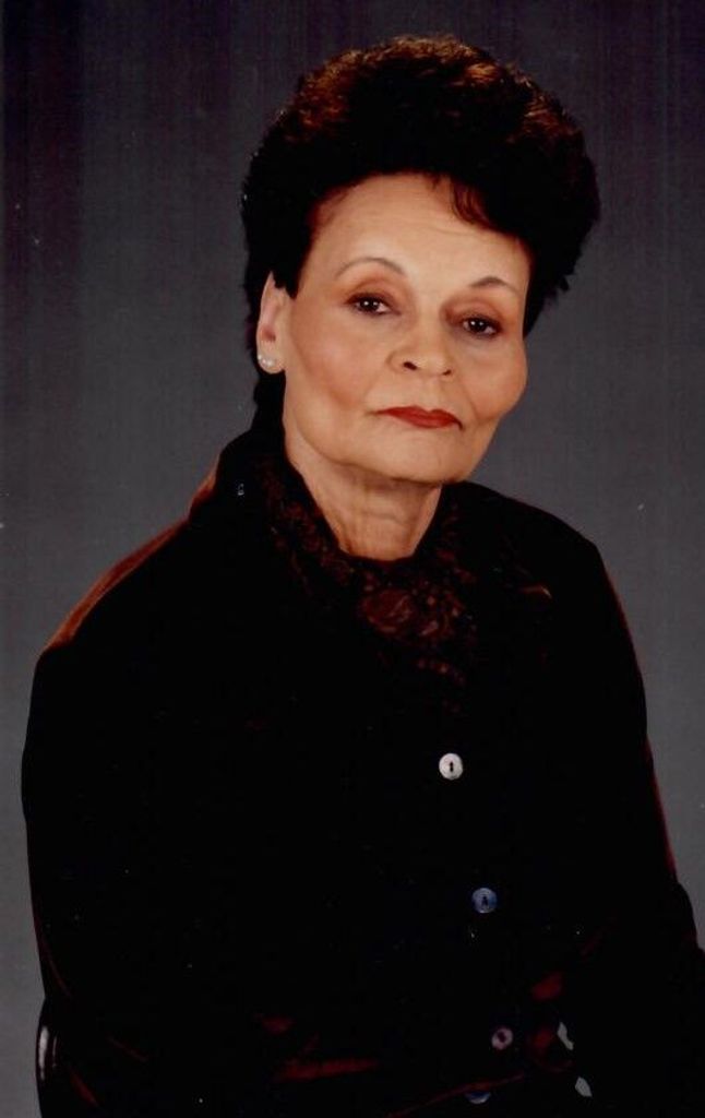 Delores Young Profile Photo