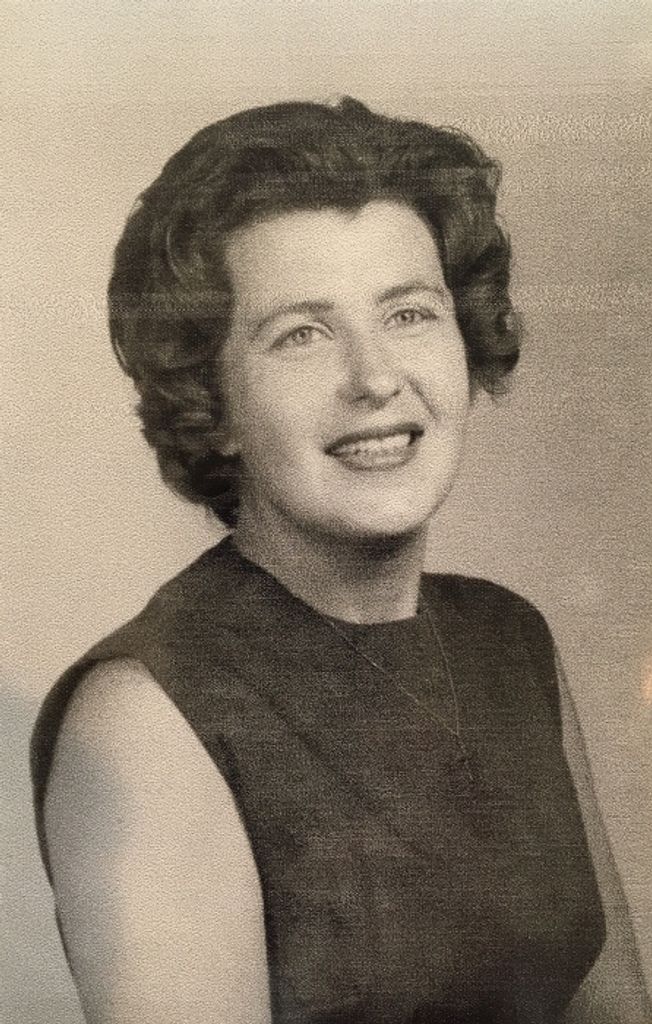 Ingrid M. (Paulson)  Kwiatek