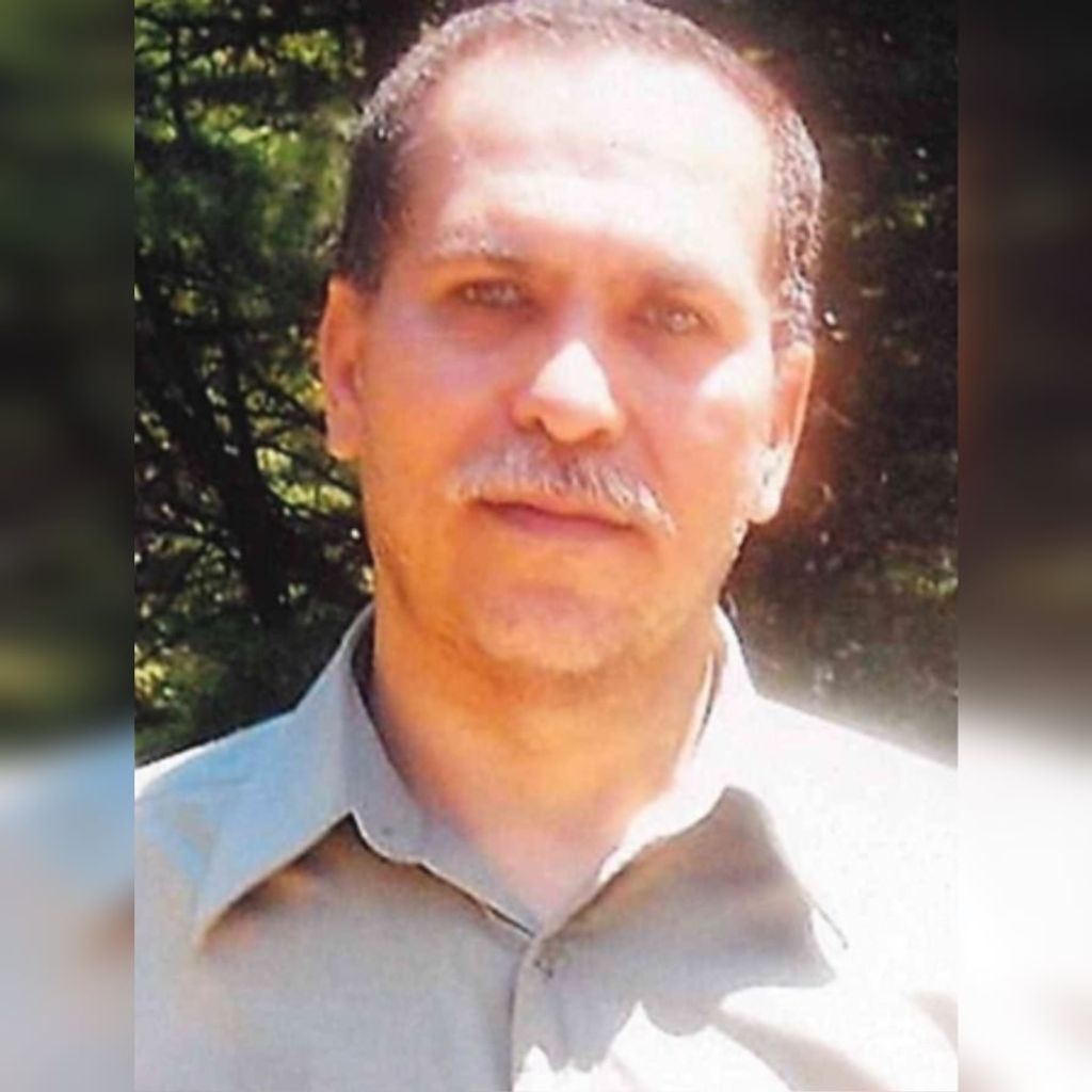 Tomas Santiago Profile Photo