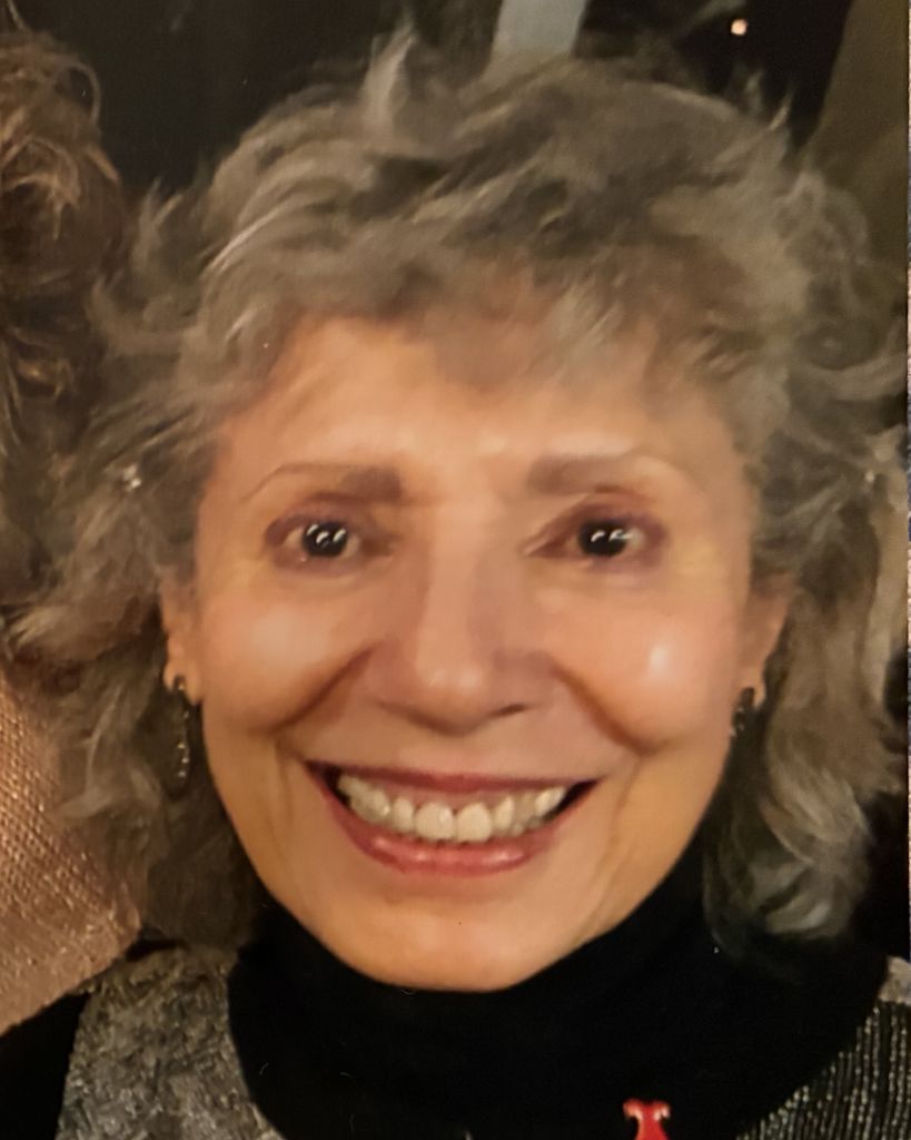Gloria Torres-Jones Profile Photo