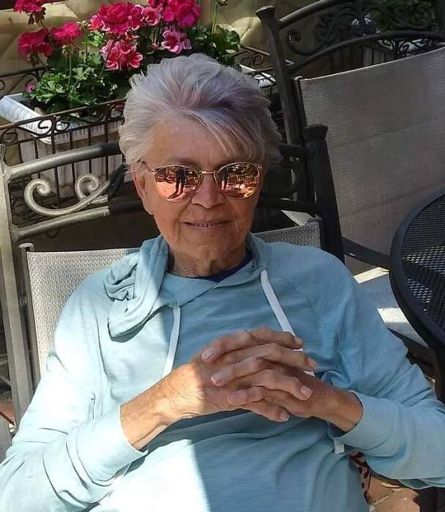 Helen B. (Liska)  Yates Profile Photo