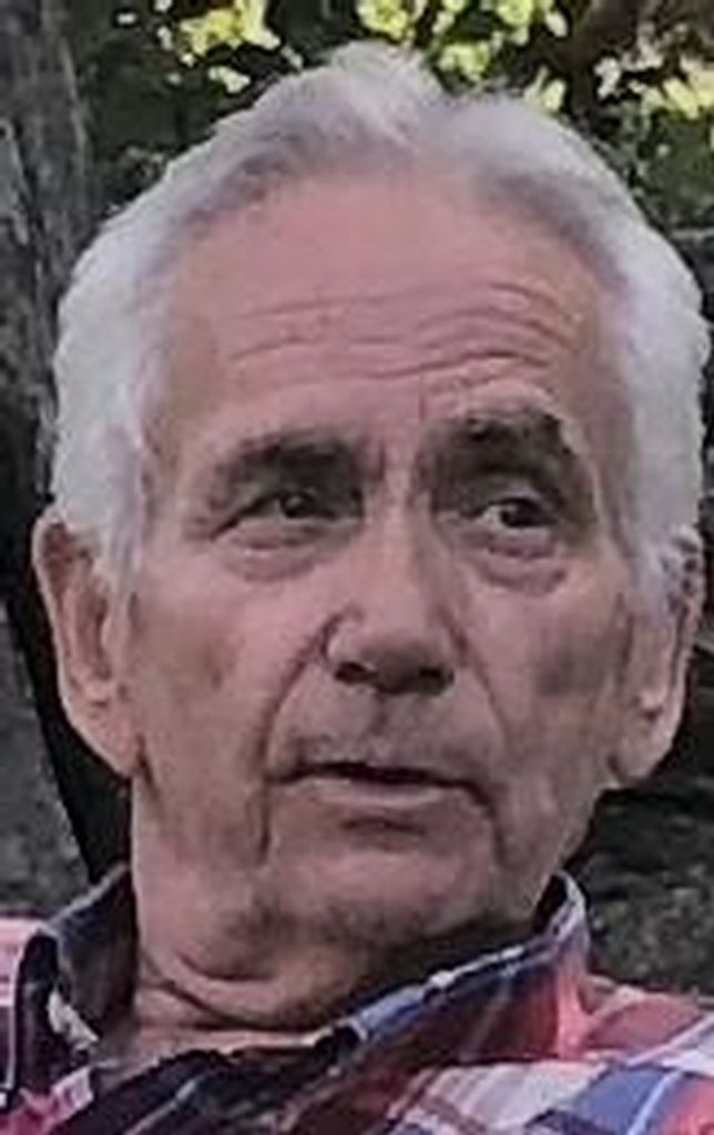 Eston Smith Simmons, Jr. Profile Photo