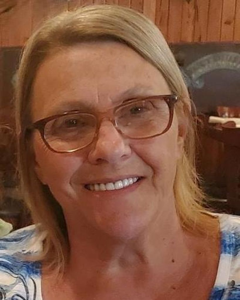 Donna Burnett Vaughn Profile Photo