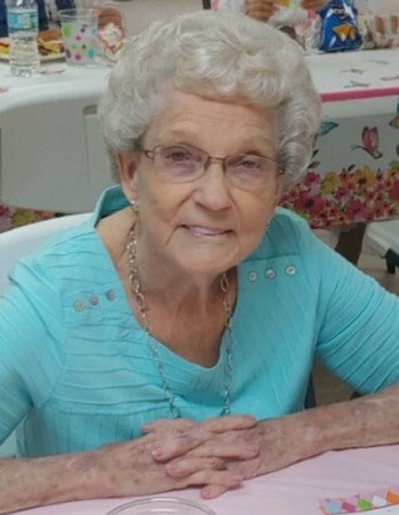 Areta Ruis Hensley Profile Photo