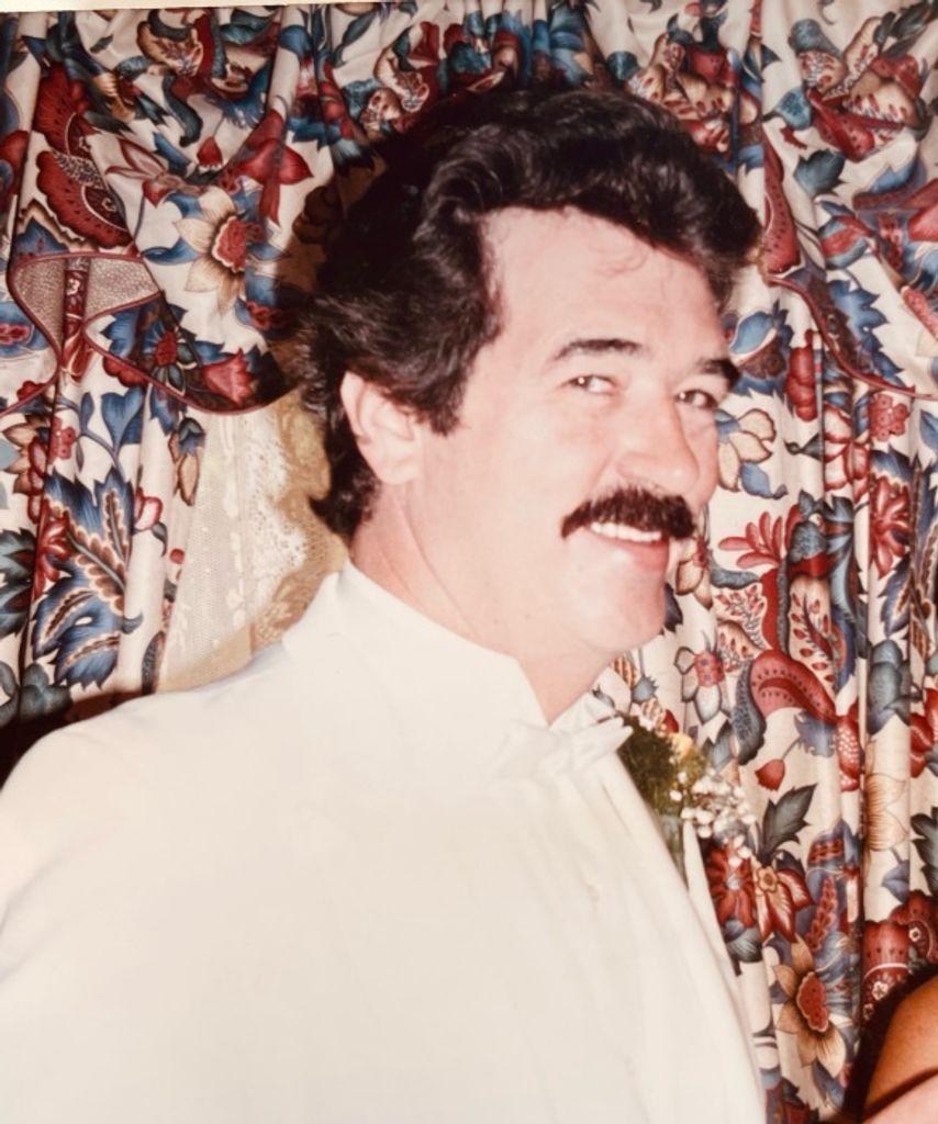 Robert Everett Sams Profile Photo