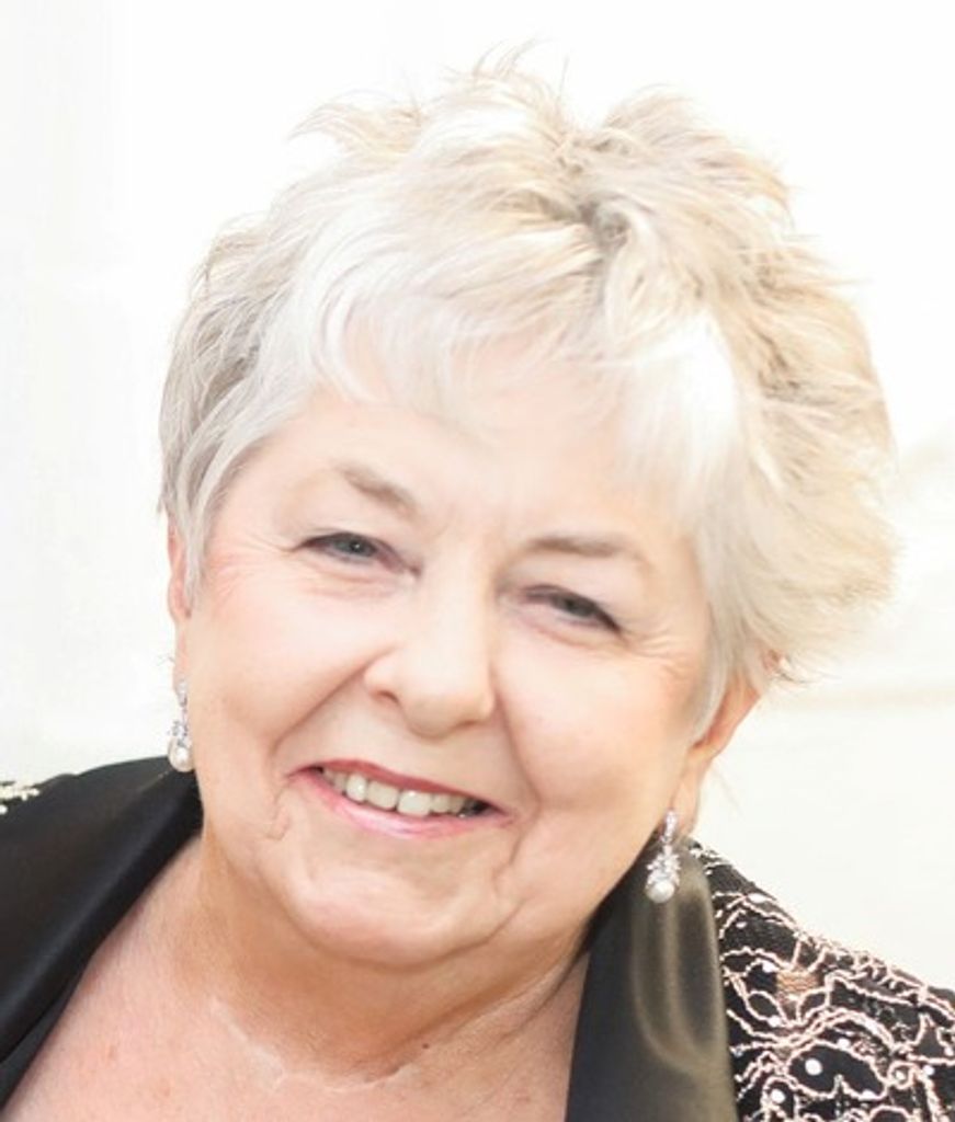 Donna Lee Cox