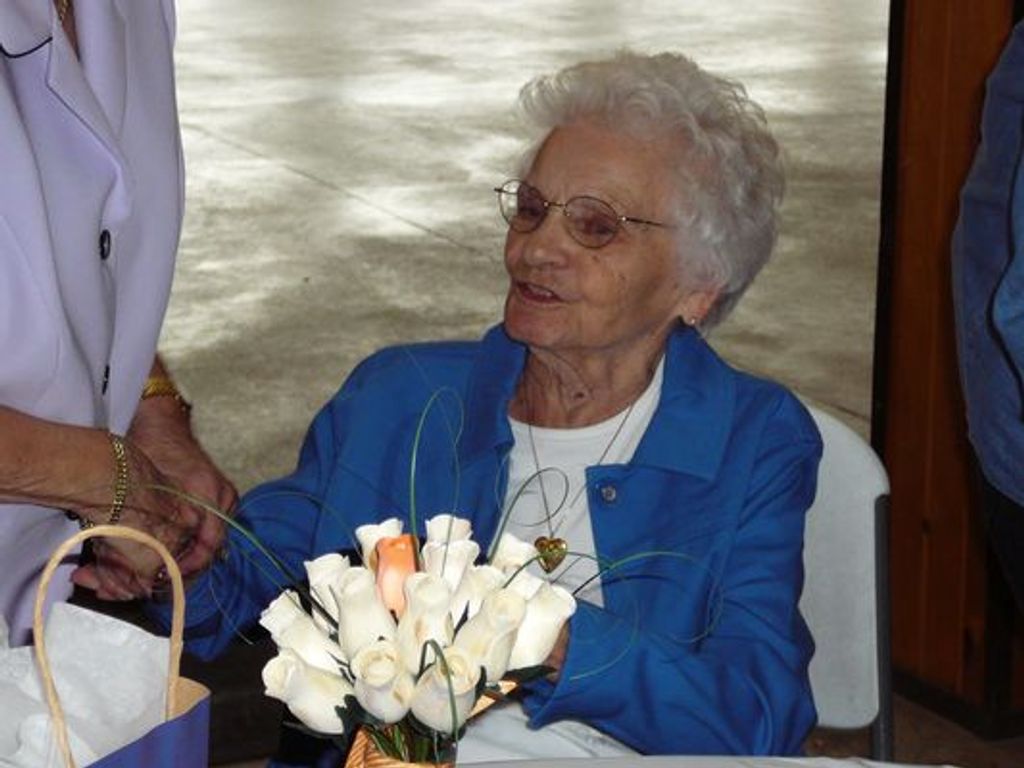 Helen Lohr Profile Photo