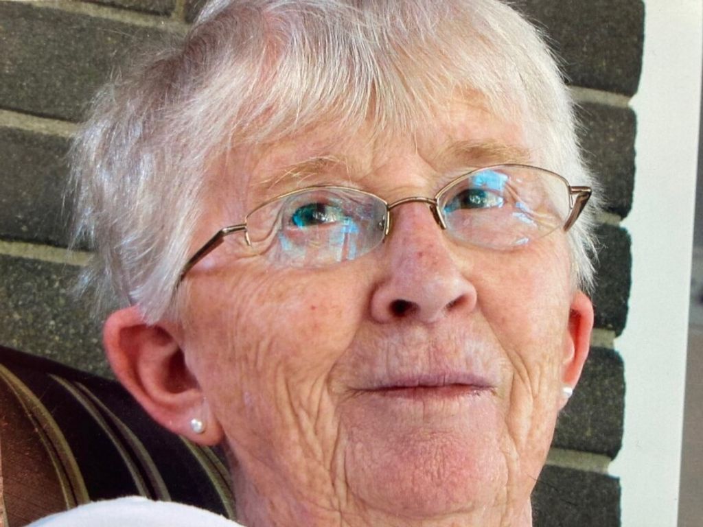 Jean (Sheena) Heslop