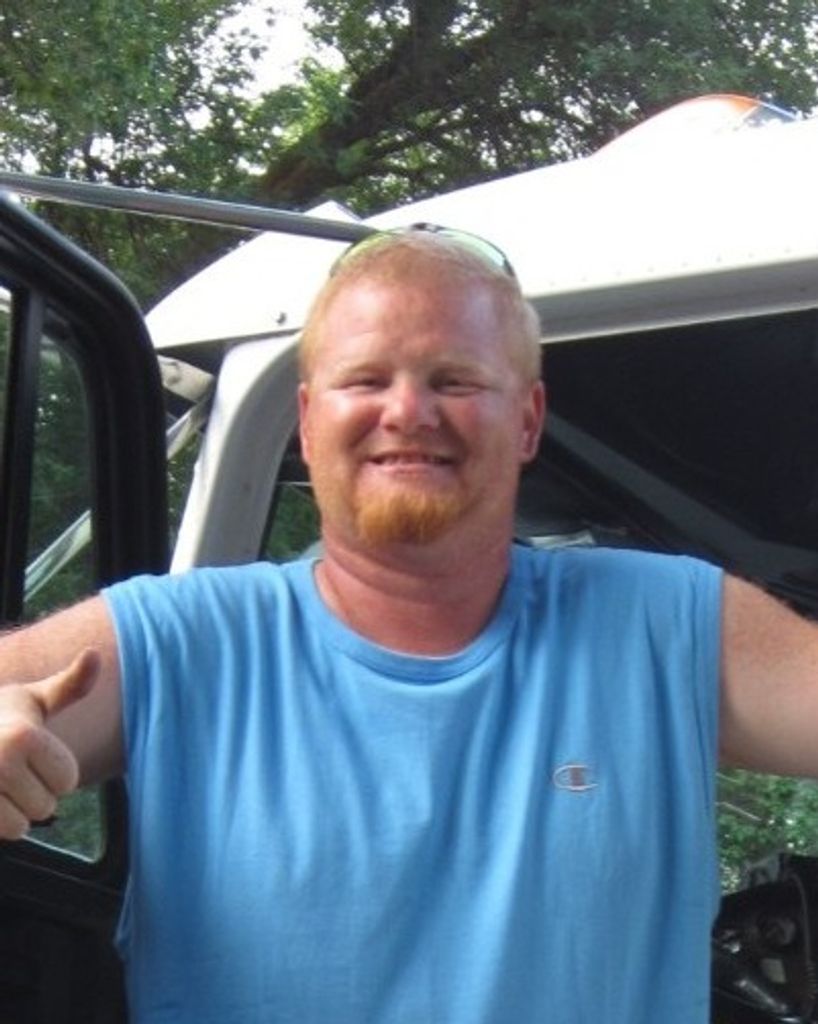 Daniel Lee Roach Profile Photo