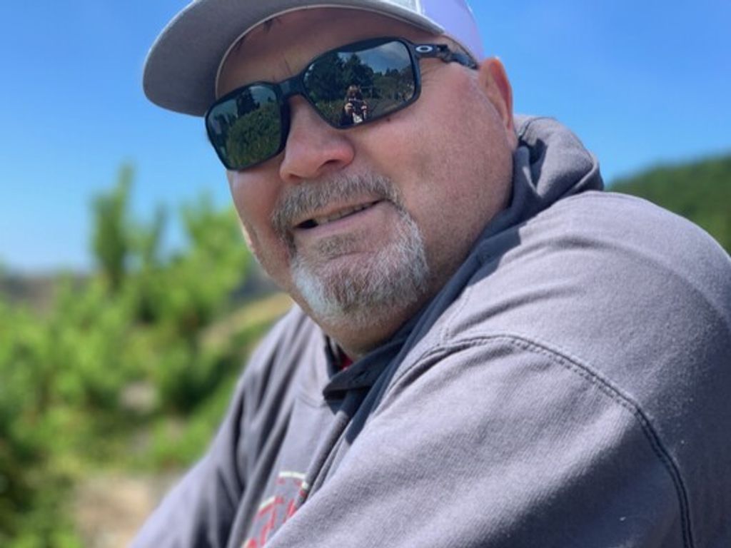 Jim Wayne Bradeen Profile Photo