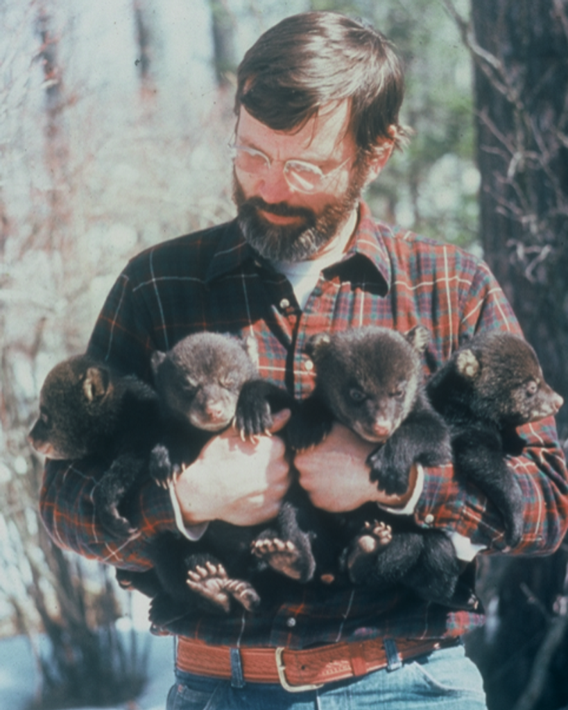 Dr. Michael R. Pelton