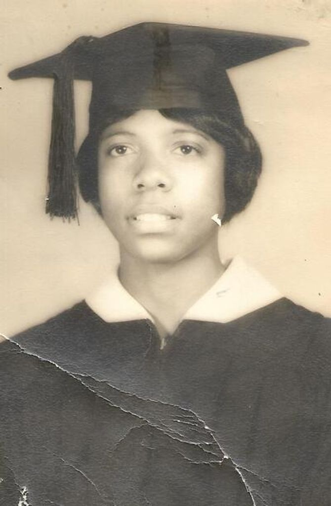 Julie Brown Profile Photo