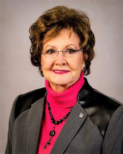 Martha Ann Segars photo gallery thumbnail 1 of 122