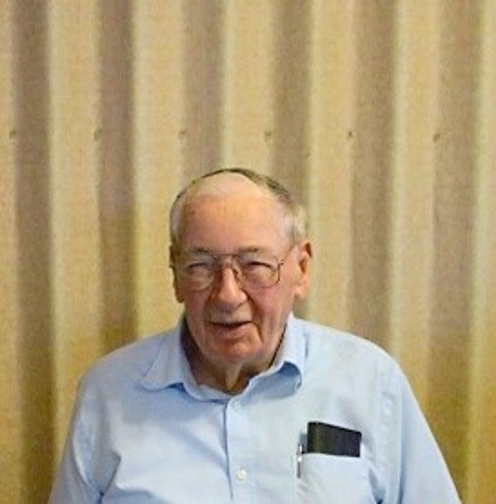 Earl E. Hayter Profile Photo