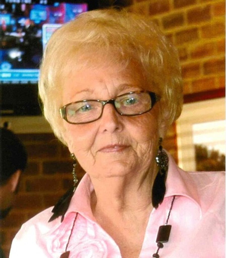 Livingston- Dolly D Peek Profile Photo
