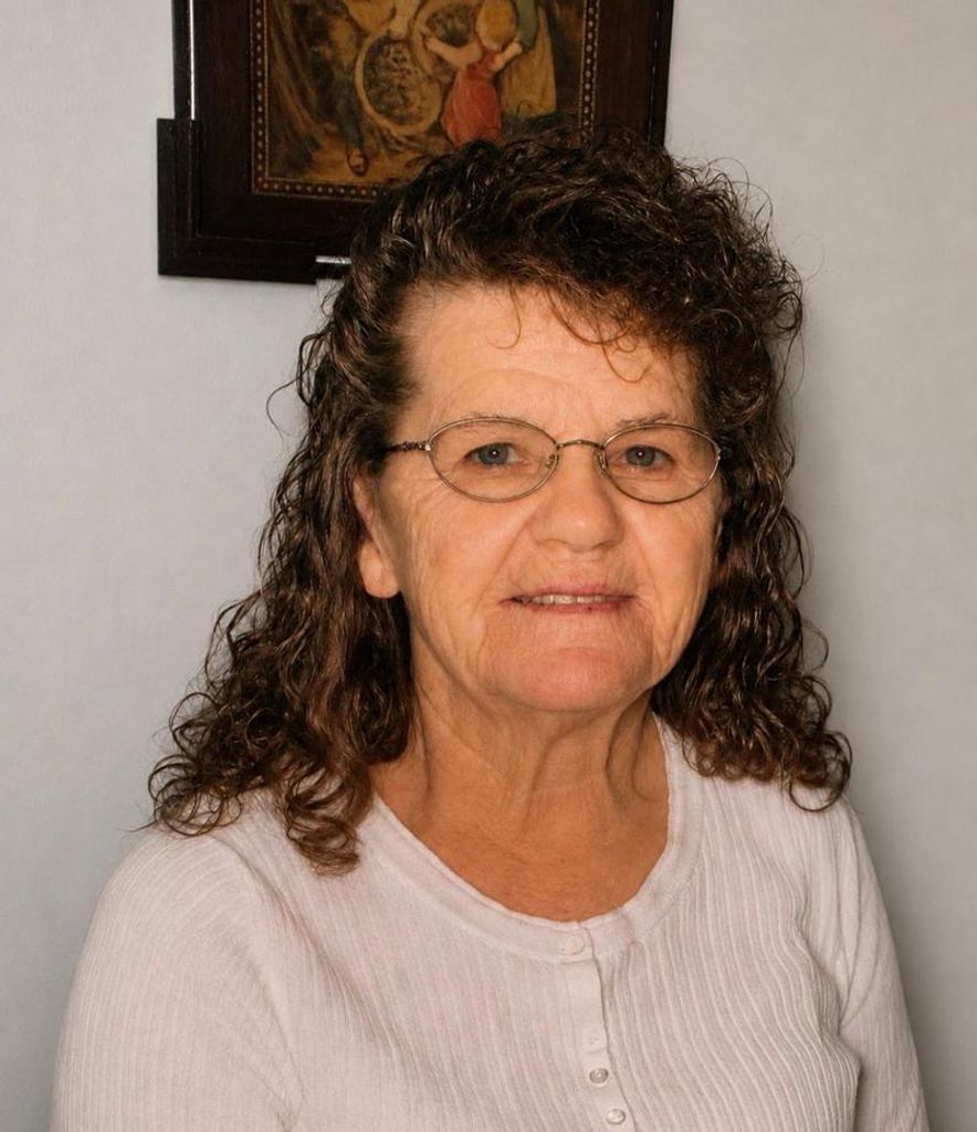 Mary Lee Johnson Profile Photo