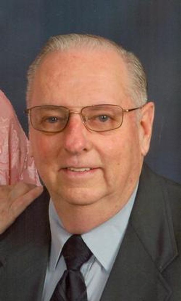 Kenneth W. "Kenny" Collins