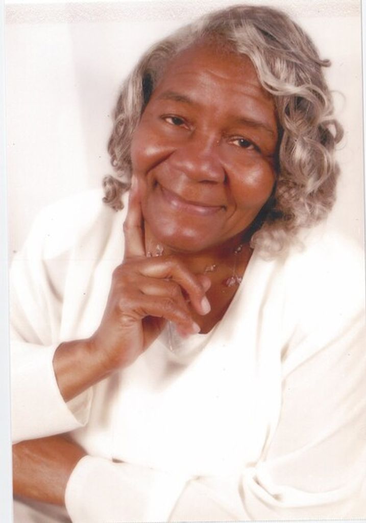 Treva Hester Mae Hamilton Profile Photo