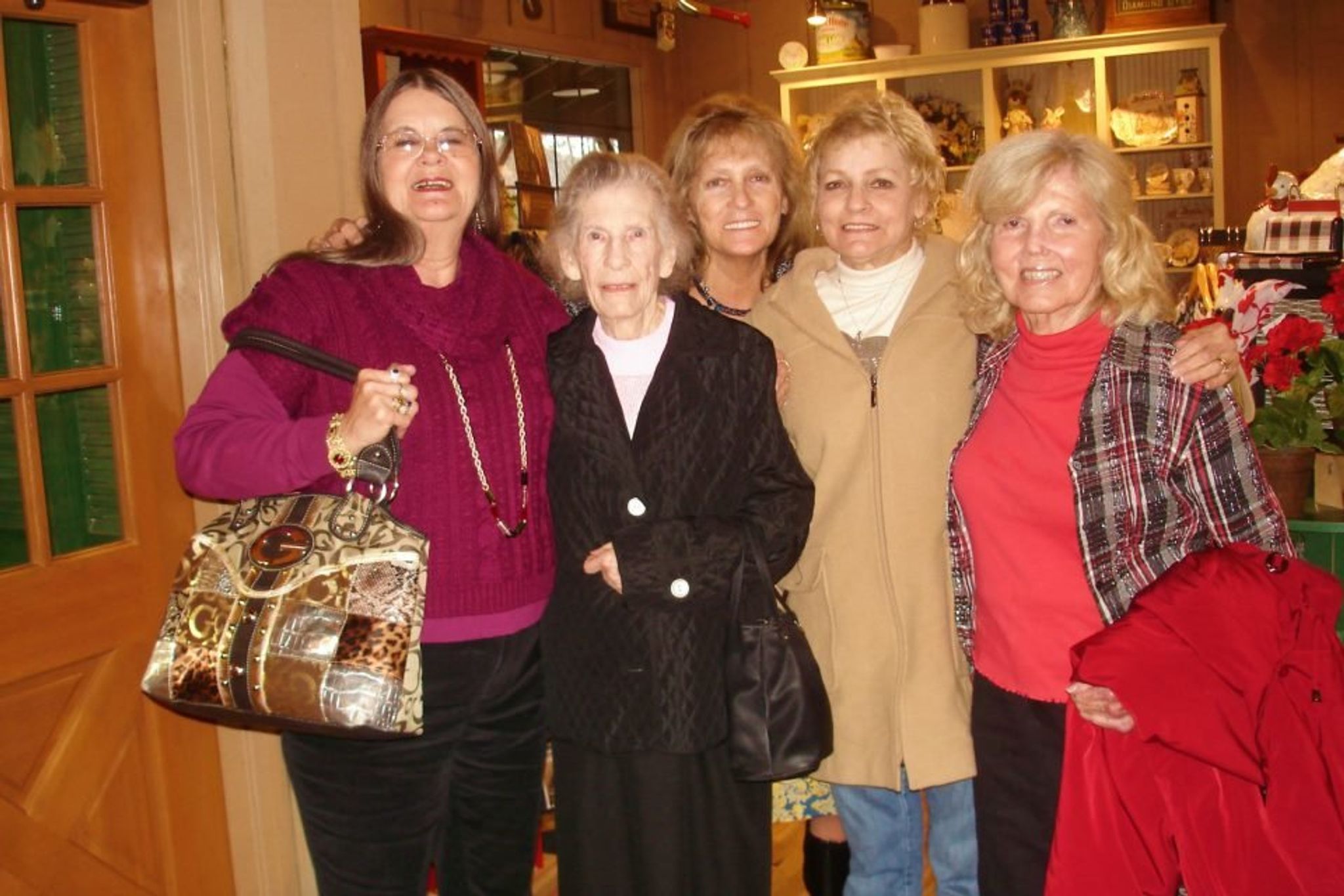Edith  Mae Shillings photo gallery image 4 of 4