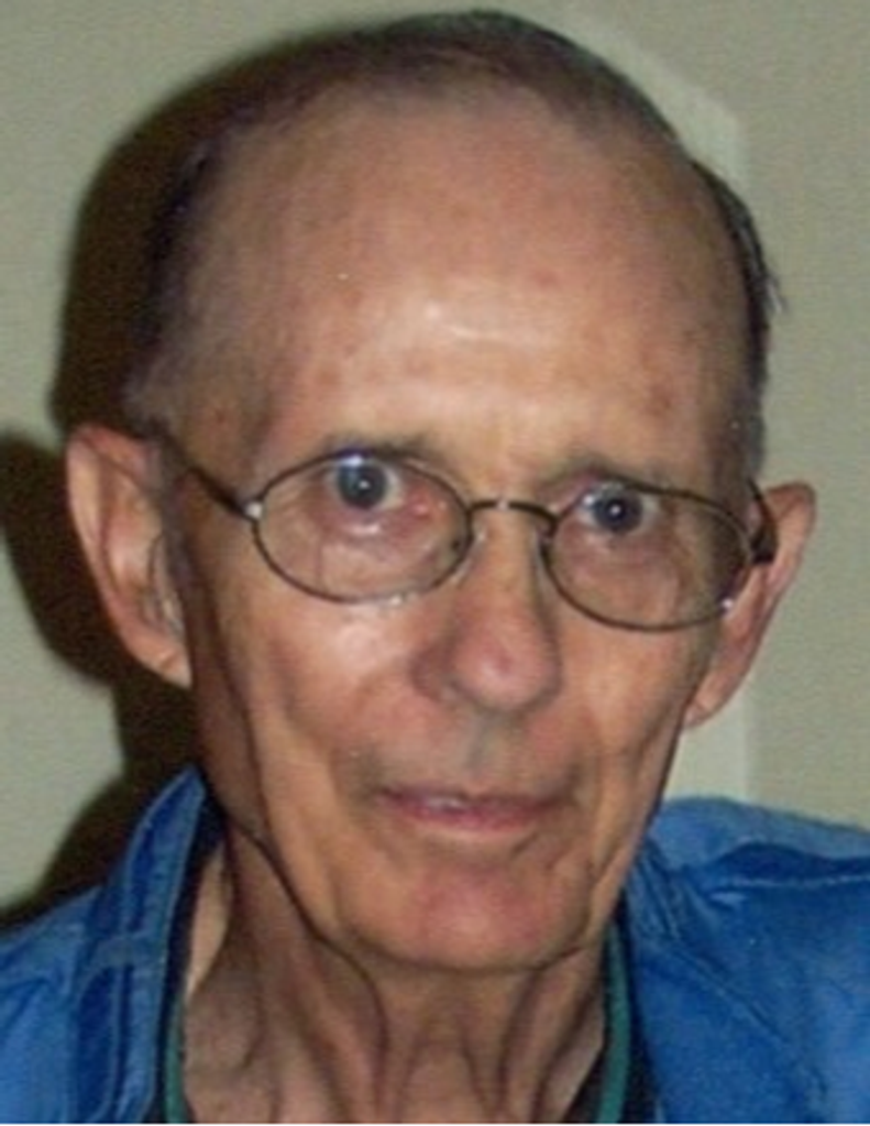 Clyde Earl Hostetter Profile Photo