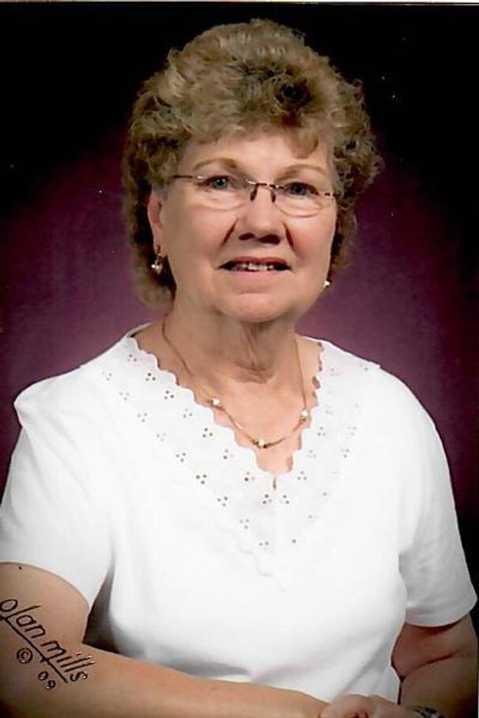 Louann Clara Lindow Profile Photo
