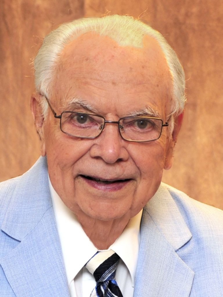 Charles "Tom" Thomas Lindenfelser