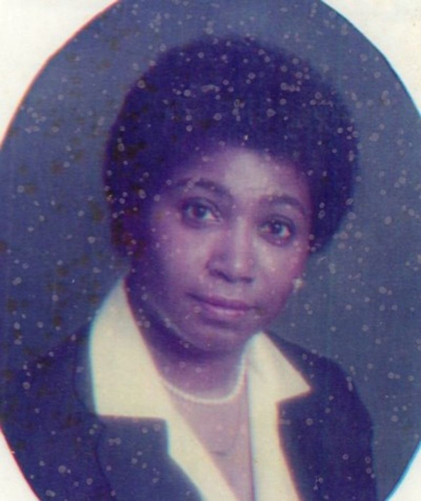 Ms. Frances Macklin Profile Photo