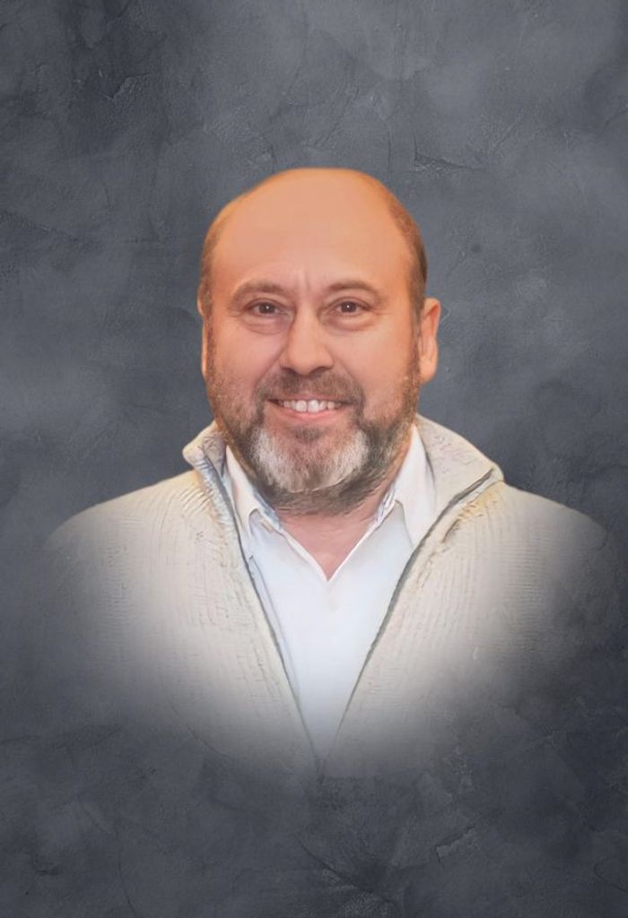 Roland  Paul Schneider