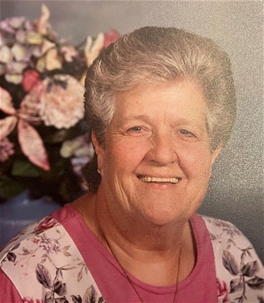 Elva "Dorene" Roberts (Carson) Profile Photo