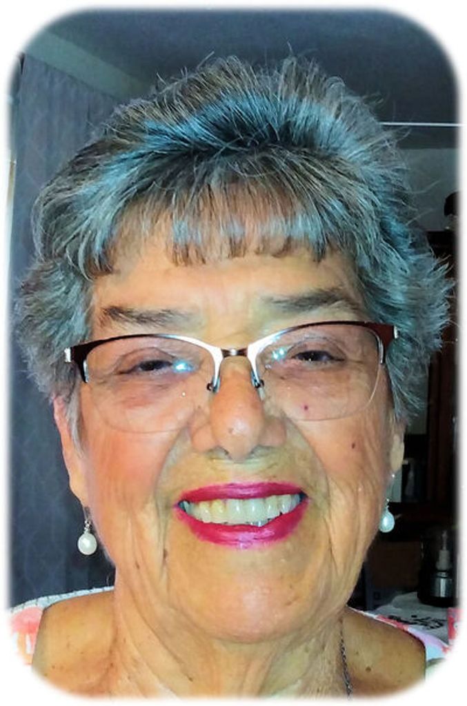 Sofia B Mendoza Profile Photo