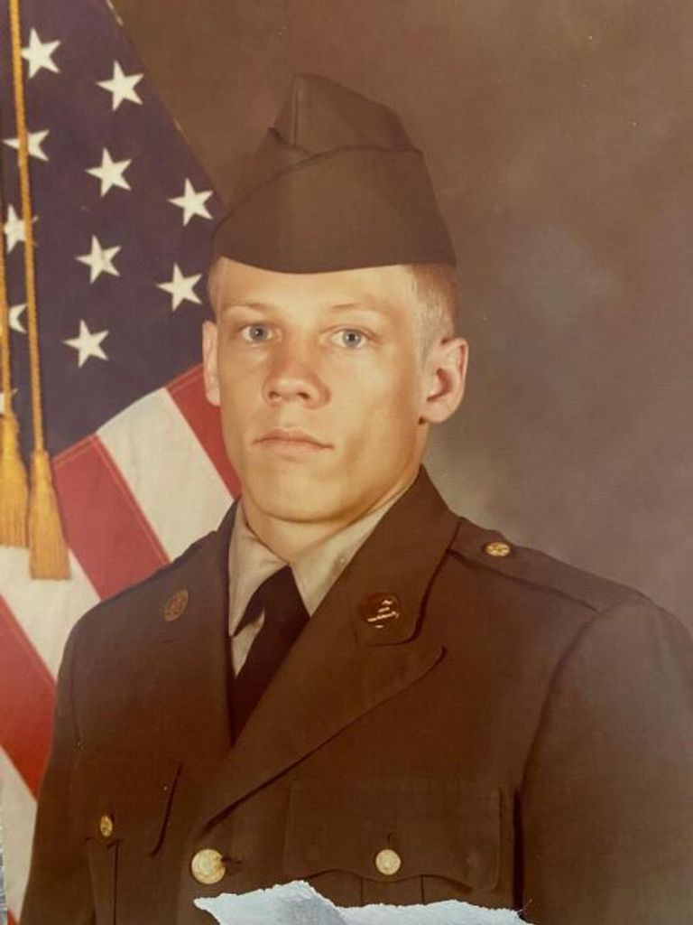 Donald W Holt Profile Photo