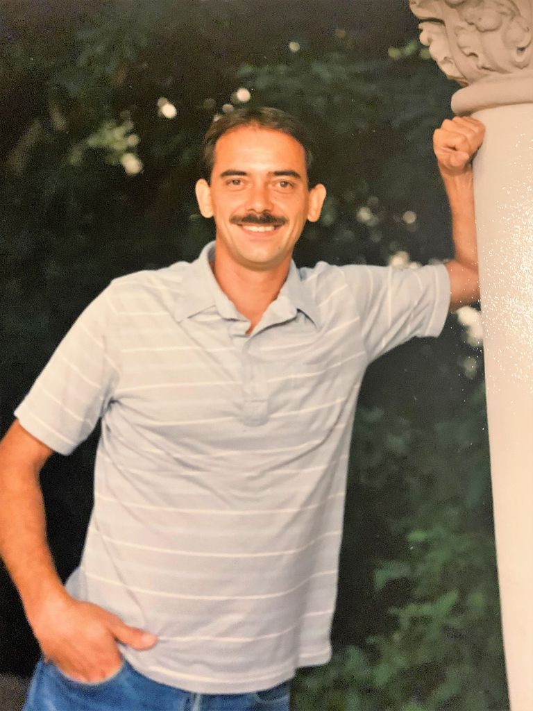 Robert "Bob" Scott