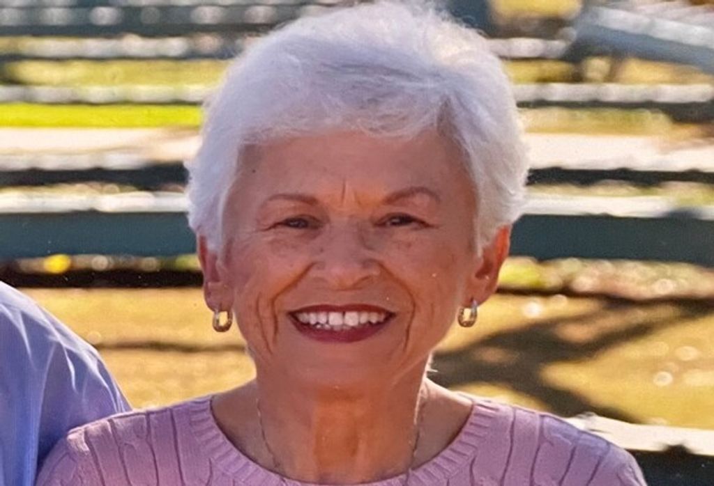 Della Mae Tate Profile Photo