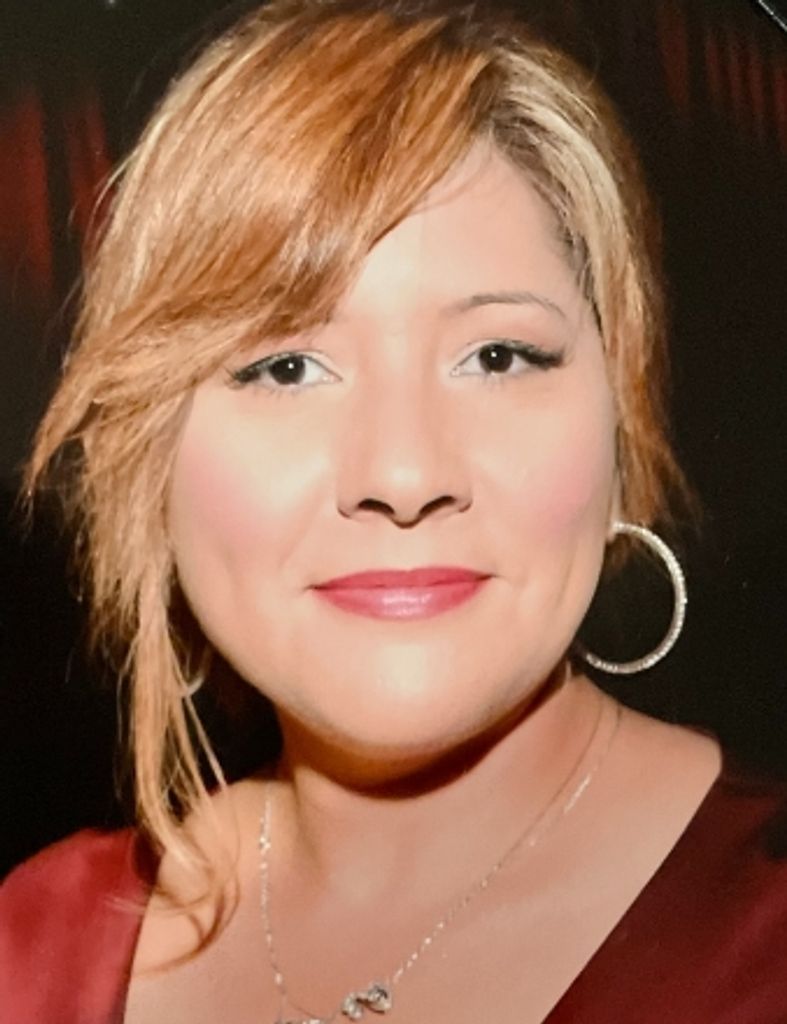 Donna Paula Hernandez