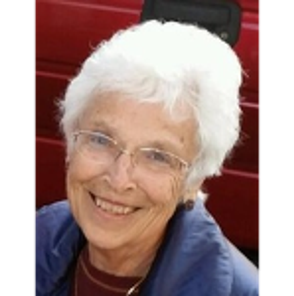 Sandra  Lou Snyder
