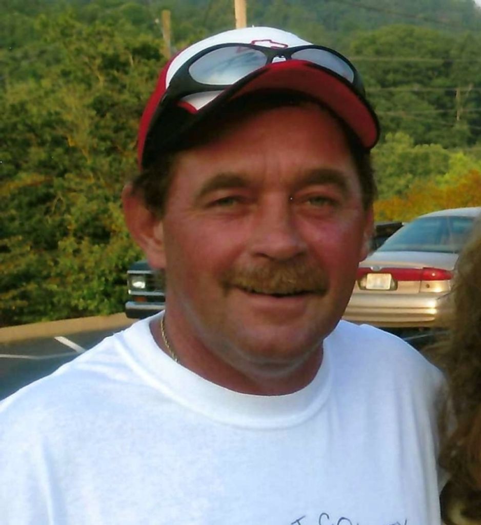 Michael Wade Mathis Profile Photo