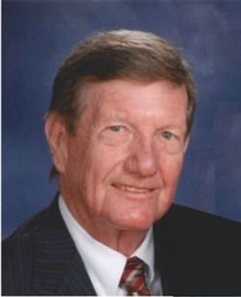 Dr. Lamon Machlin "Max" Williams,Dds, Msd