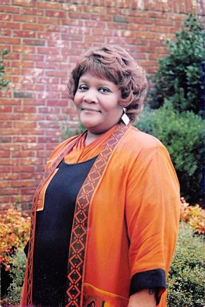 Queen E. Lindsey Profile Photo