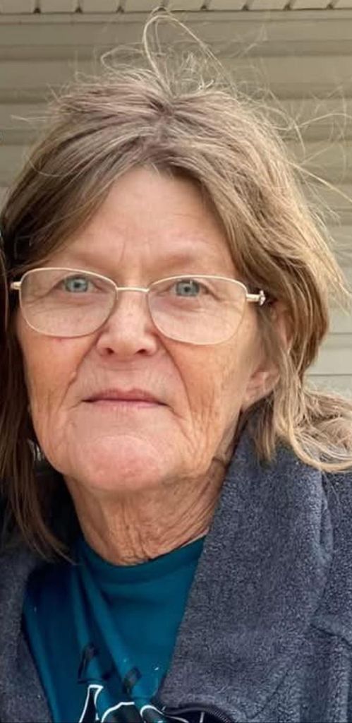 Angie (Iris Angenell) Edwards