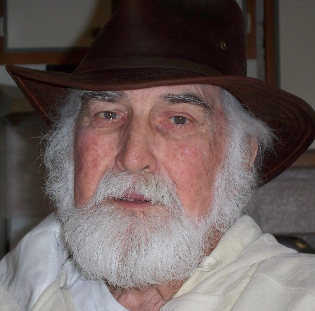 Robert "Bob" W. Davis Sr.