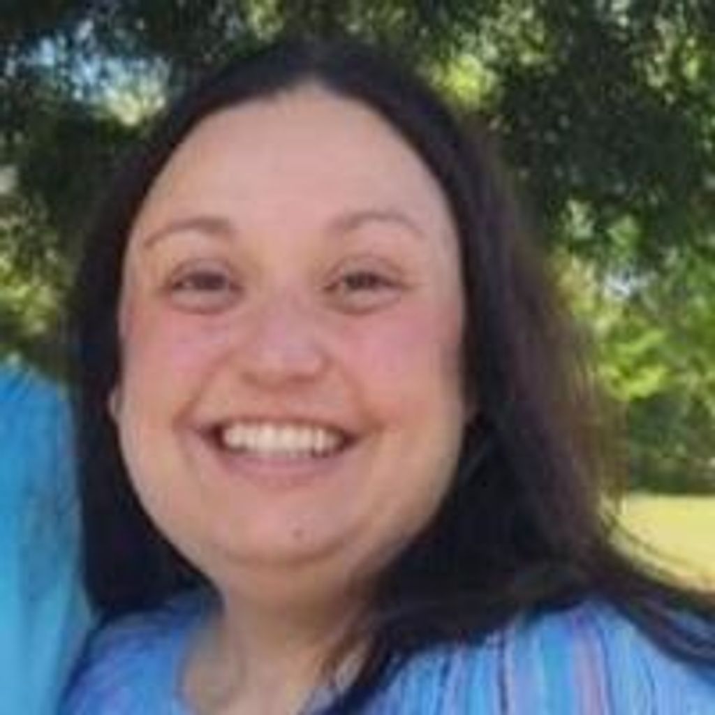 (Courtesy) Lesley Carol Holloway Profile Photo
