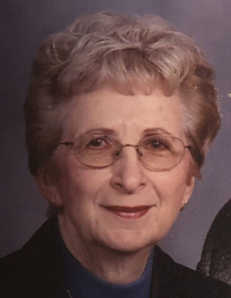 Maxine Faye Twait