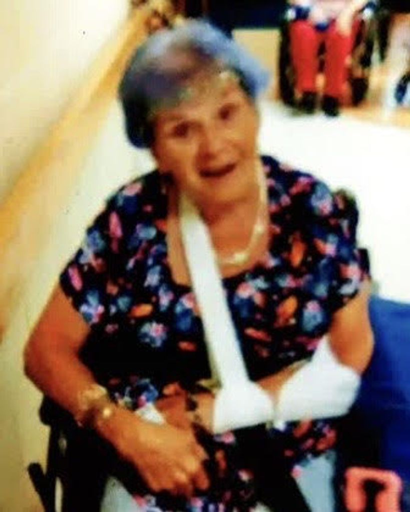 Susan "Sue" L. (Roth)  Young