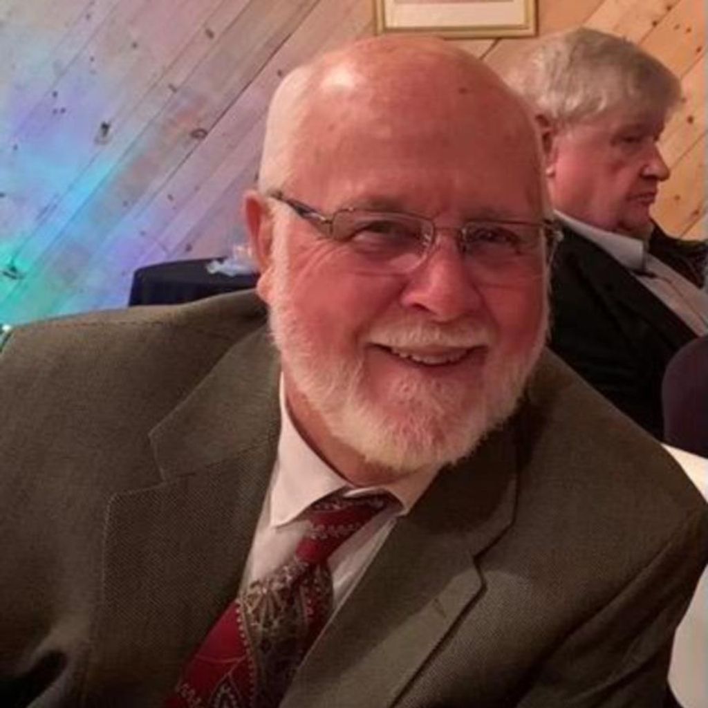 Larry Seagraves Profile Photo